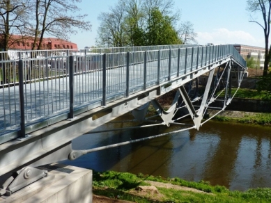 Stavbou roku v hradeckém kraji je i Baumova lávka