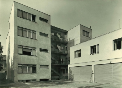 Odešel poslední Gočárův žák - Obytný dům v Nymburce (1939) - foto: archiv autora