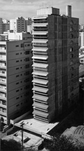 Předání Pritzker Prize 2006 - Guaimbe - obytný dům, São Paulo, Brazílie, 1964 - foto: © José Moscardi