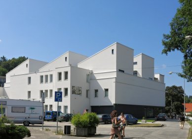 Family housing on the roof of the shopping center was created thanks to the lightweight steel structure Lindab and fermacell boards