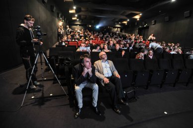 K pražské přednášce Günthera Vogta a Ákose Moravanszkyho - foto: Foto pro o.s. Kruh, René Volfík