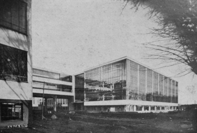 Karel Teige: New Bauhaus Buildings in Dessau - Workshops. West