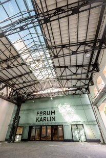 Multifunkční sál ve Forum Karlín - další pražský počin Ricarda Bofilla