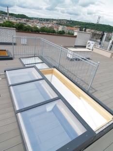 <translation>Roof doors for comfortable access to the terrace</translation> - The solar sliding output PERSPEKTIV can also be built into a flat roof.