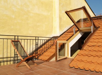 <translation>Roof doors for comfortable access to the terrace</translation> - Roof doors Solara DOR for access to the terrace from the roof with a plinth.