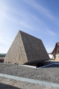 Koncertní dům v Blaibachu od Petera Haimerla - foto: Edward Beierle