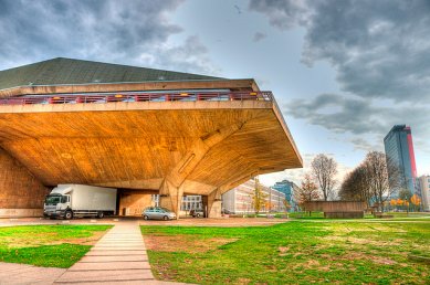 kruh 2015: Architektky - Francine Houben