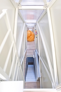 Keret House, aneb jak zabydlet škvíru a ostatní projekty Jakuba Szczęsneho - foto: Bartek Warzecha