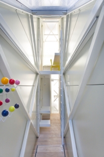 Keret House, aneb jak zabydlet škvíru a ostatní projekty Jakuba Szczęsneho - foto: Bartek Warzecha