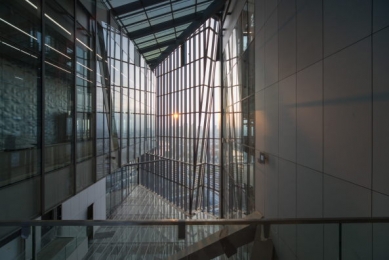 Ve Frankfurtu před otevřením nového sídla ECB nastaly výtržnosti - foto: © European Central Bank/Robert Metsch