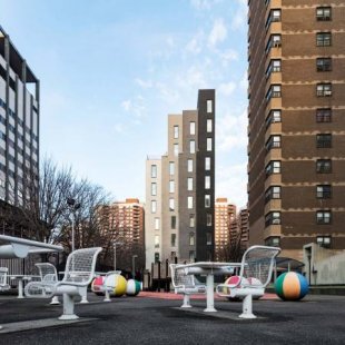 House with micro-units in Manhattan by nARCHITECTS - foto: Field Conditions