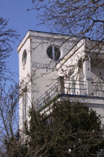 Meziválečná architektura v dolním Posázaví - pozvánka - Vila Františka Bouši v Zaječicích, postavená v letech 1936 až 37 - foto: Patrik Líbal