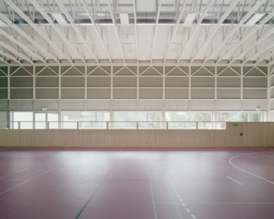 Sportovní hala v Haimingu od Almannai Fischer - foto: Sebastian Schels