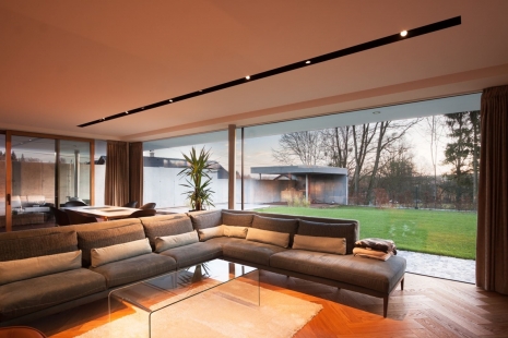 <ul><li>Fully glazed SKYWALL windows on a family house in Ostrava</li></ul> - foto: Martin Krba