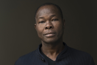 Autorem letního pavilonu Serpentine Gallery 2017 bude Francis Kéré - foto: Erik Jan Ouwerkerk