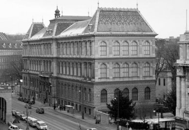 Tři letošní výročí české architektury 19. století  - UPM - Uměleckoprůmyslové museum, Josefov, Praha, 1897-1900