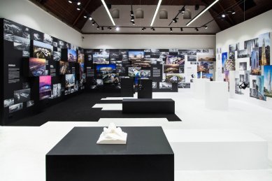 Fotografie z výstavy Zaha Hadid Architects: Unbuilt v GJF - foto: Jiří Straka | eabiennial.cz