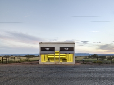 Architectural Photography Award 2017 - WINNER – Open category - foto: Matt Portch (Prada, Marfa, Texas, 2016)