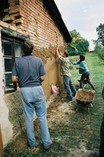 Hliněné omítky pro obnovu památek i zdravou novostavbu - foto: www.hlinenydum.cz