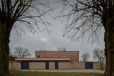 Do 3. ročníku České ceny za architekturu se přihlásilo 145 realizací - ATELIER ARCHITEKTURY, Šuda - Horský: MĚSTSKÁ SMUTEČNÍ SÍŇ V DOBRUŠCE