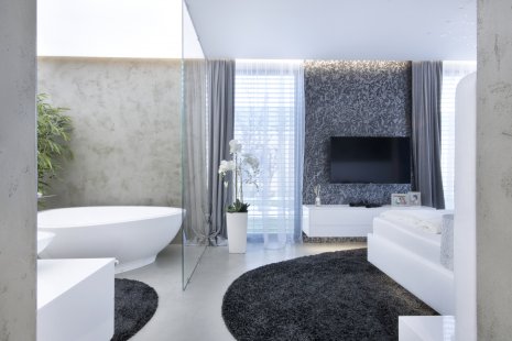 Modern concrete screeds in bathrooms