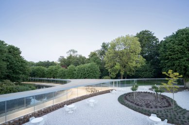 Mezi čtyřicítkou finalistů Miesovy ceny 2019 je i slovenská Mlynica, Češi chybí - Visitor center park Vijversburg, Leeuwarden  - foto: Iwan Baan