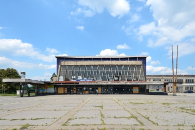 Před 20 lety zemřel architekt Josef Danda - Nádraží Ostrava-Vítkovice, Josef Danda 1966 - foto: Petr Šmídek, 2018