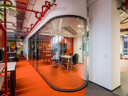 Rounded profiles of MILT partitions – invite organic shapes into your office