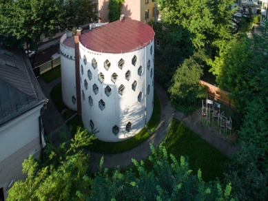 Melnikov's House at the Tugendhat Villa - foto: © Denis Esakov