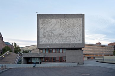 Oslo chystá likvidaci vládní budovy s Picassovými díly  - foto: Petr Šmídek, 2013