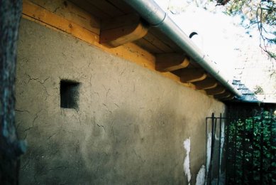 Fasáda hliněného domu v Lysovicích dokončena - foto: Aleš Dorazil