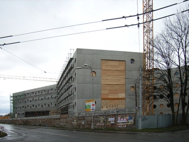 Nová knihovna v Hradci Králové by měla fungovat v roce 2008 - foto: © Vladimír Tichý, 2007