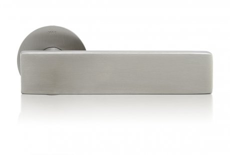 Overview of Materials and Finishes for Door Hardware - <a>click ENTERO with a surface of brushed stainless steel</a>