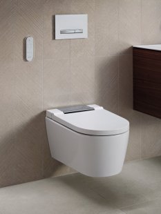 Puristicky elegantní design do každé koupelny - Geberit AquaClean Sela s chromovým krytem