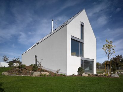 Video series: building a family house from A to Z through the eyes of a well-known architect