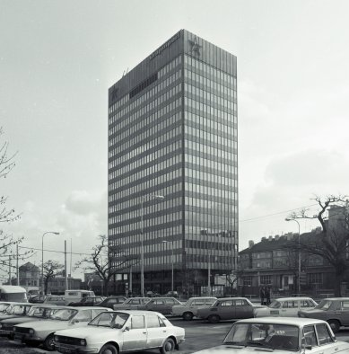 Knihu ARCHITEKTURA 58–89 doplní březnová výstava v CAMPu - Zdeněk Kuna – Zdeněk Stupka – Olivier Honke-Houfek, PZO Strojimport v Praze, 1964–1971 - foto: archiv Vítkovice a.s.