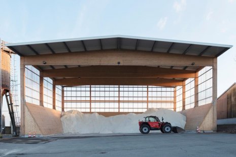INTRO, dům plný soli a útulna v barvě kachních vajec. Březnové vydání se znovu vrací k tématu plast - Sklad soli - foto: Antoine Richez