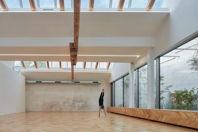 O Českou cenu za architekturu chtějí soutěžit dvě stovky projektů - RO_AR Szymon Rozwalka architects: Yoga Garden & Art Gallery Brno - foto: BoysPlayNice