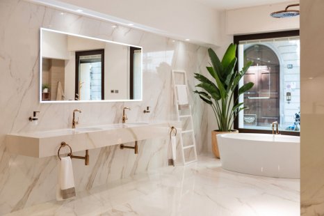 A colorful palette for your bathroom
