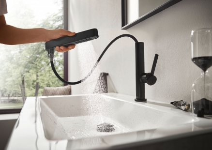 More flexibility and functionality with the hansgrohe Finoris range of batteries