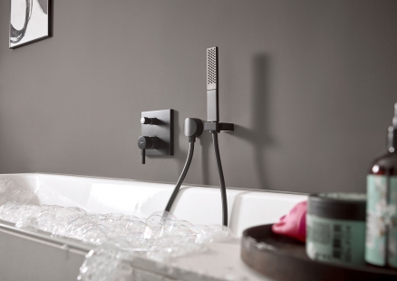 More flexibility and functionality with the hansgrohe Finoris range of batteries