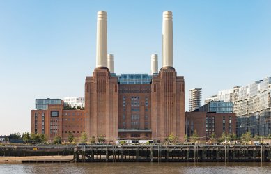 Elektrárna Battersea v centru Londýna po deseti letech otevírá brány veřejnosti - foto: WilkinsonEyre