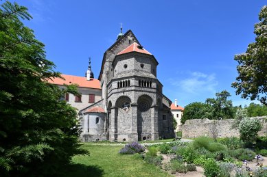 Třebíč si letos připomene 20 let od zápisu svých památek na seznam UNESCO - Bazilika sv. Prokopa v Třebíči - foto: Petr Šmídek, 2022