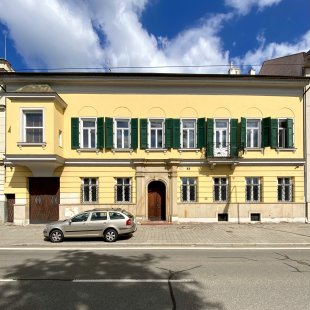 Vila Felixe a Auguste Löw-Beer - Uliční průčelí vily, současný stav - foto: Michal Doležel