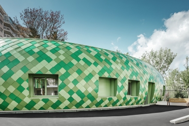 Ellipsoid with snake skin in the suburbs of Paris - foto: Croce & WIR