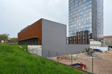Moravská zemská knihovna tunelem přesouvá část knih do nového depozitáře - foto: Petr Šmídek, 2023
