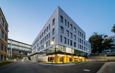 The hospital pavilion by OBERMEYER HELIKA has become the Construction of the Year 2023