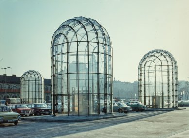 Position of the Club for Old Prague on the results of the competitive dialogue regarding the reconstruction of the New Departure Hall of the Main Train Station - Jan Šrámek, Jan Bočan, Josef Danda, Alena Šrámková, Zdeněk Rothbauer, Julie Trnková: New check-in hall of the main train station in Prague, 1970-1979 - foto: Jaroslav Franta, soukromá sbírka