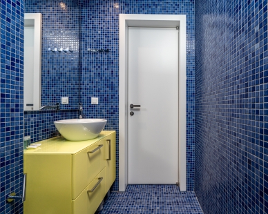Dia’s Blue: Zrcadlově řešená vila s kouzlem středomoří  - foto: Manos Vardas pro M&T