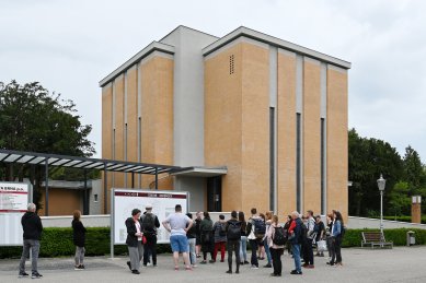 Ohlédnutí za Open House Brno 2024 - Obřadní síň Ústředního hřbitova, Bohuslav Fuchs (1926) - foto: Petr Šmídek, 2024